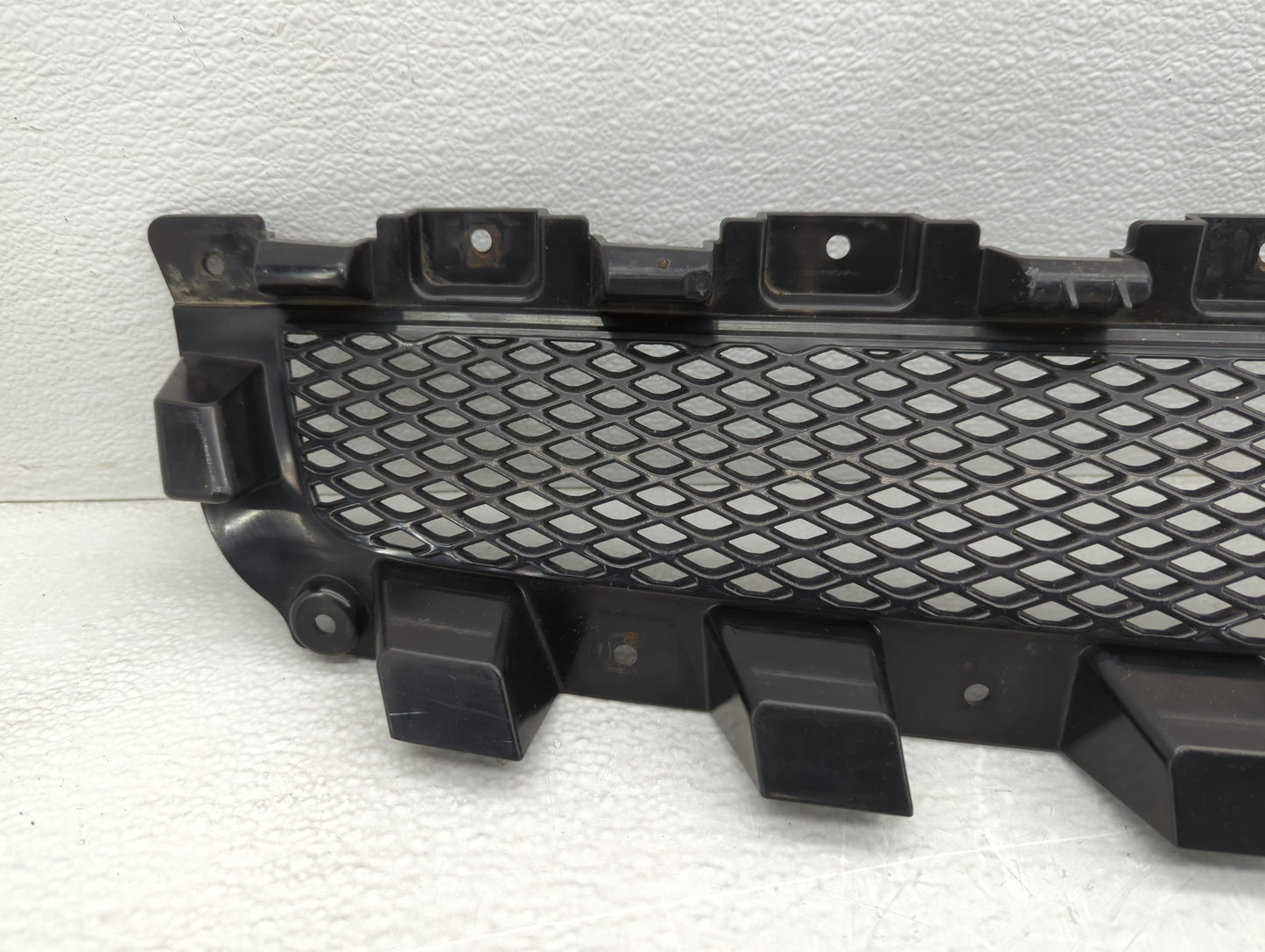 2008-2012 Chevrolet Malibu Front Grille Bumper Not Included - Oemusedautoparts1.com