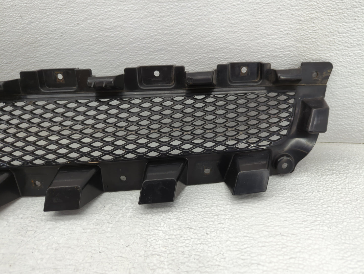 2008-2012 Chevrolet Malibu Front Grille Bumper Not Included - Oemusedautoparts1.com