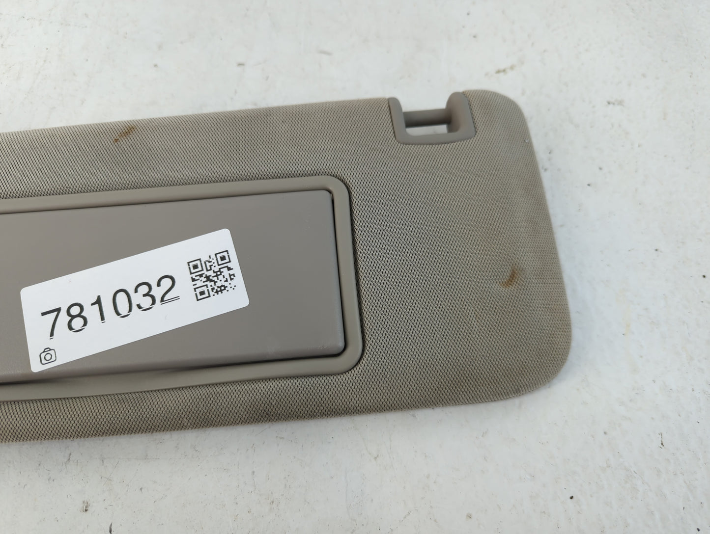 2004-2012 Chevrolet Malibu Sun Visor Shade Replacement Driver Left Mirror Fits Fits 2004 2005 2008 2009 2010 2011 2012 OEM U