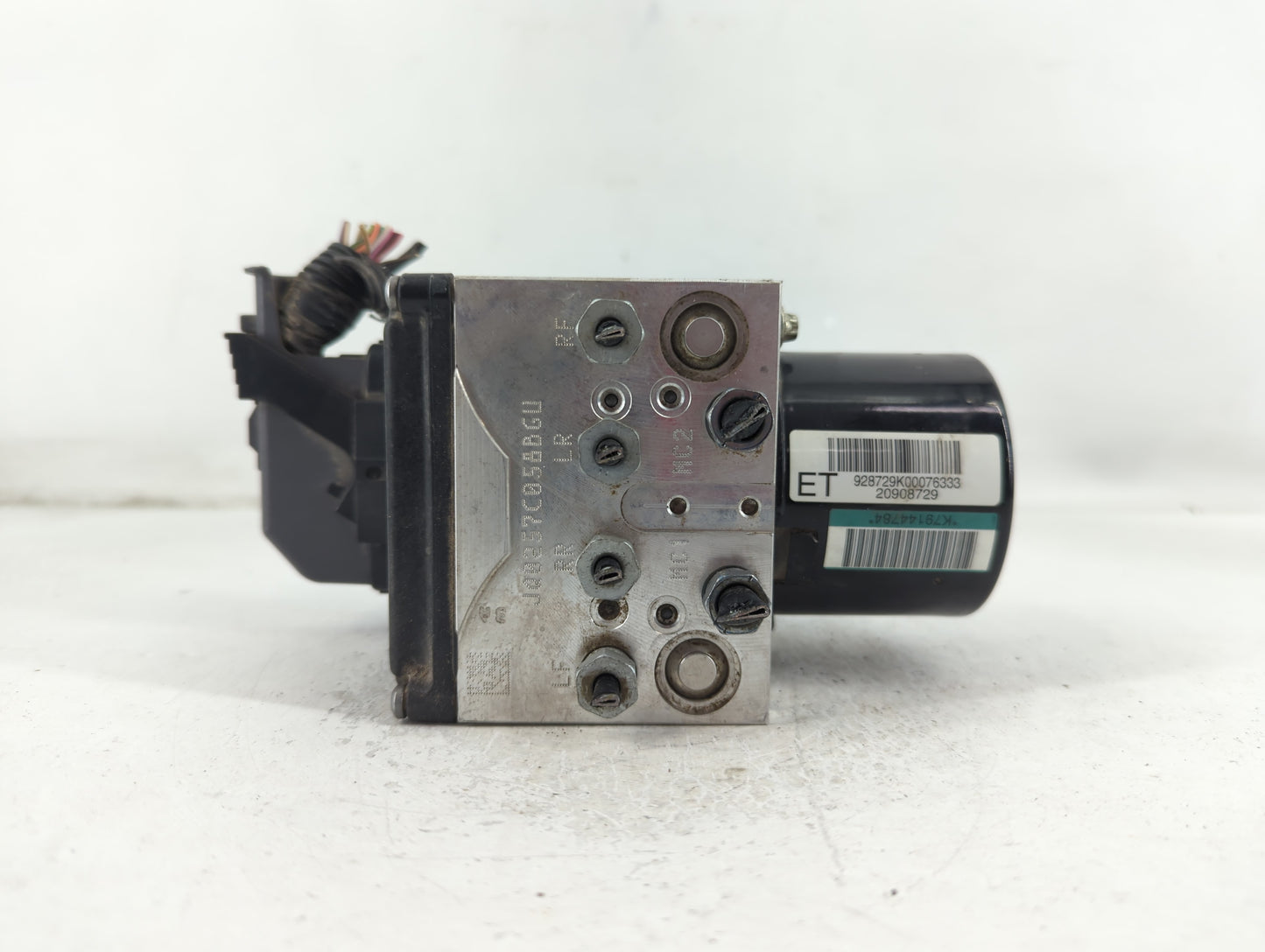2011 Chevrolet Malibu ABS Pump Control Module Replacement P/N:20908731 Fits OEM Used Auto Parts - Oemusedautoparts1.com