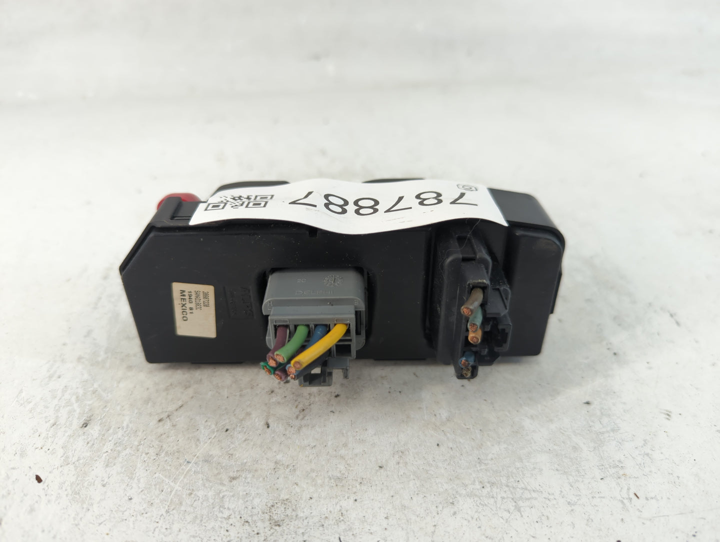2010-2011 Chevrolet Malibu Master Power Window Switch Replacement Driver Side Left P/N:1940 B1 20807220 Fits Fits 2010 2011 