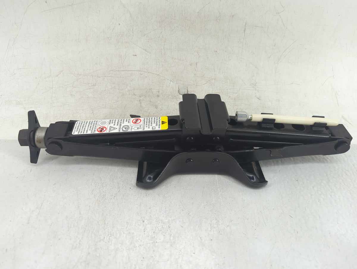 2011 Chevrolet Malibu Undefined 810632 - Oemusedautoparts1.com