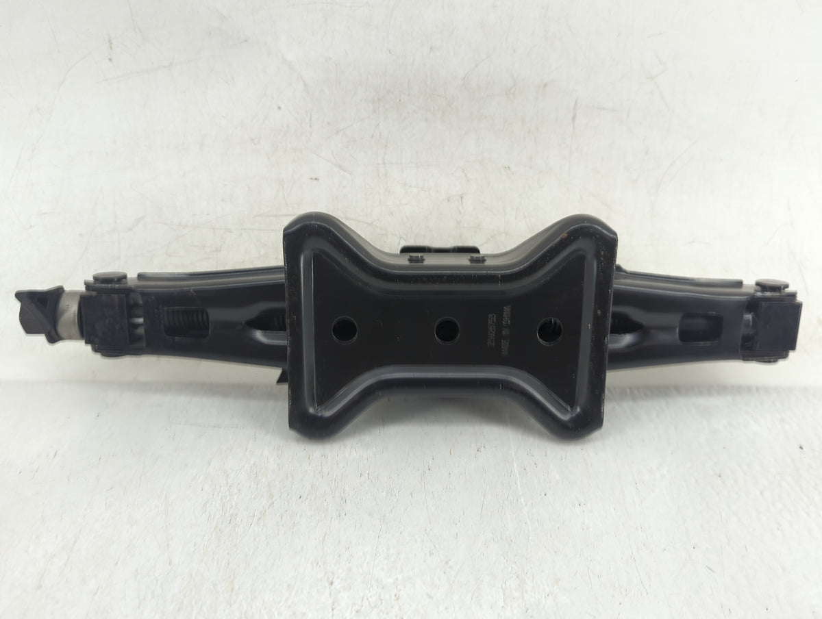 2011 Chevrolet Malibu Undefined 810632 - Oemusedautoparts1.com