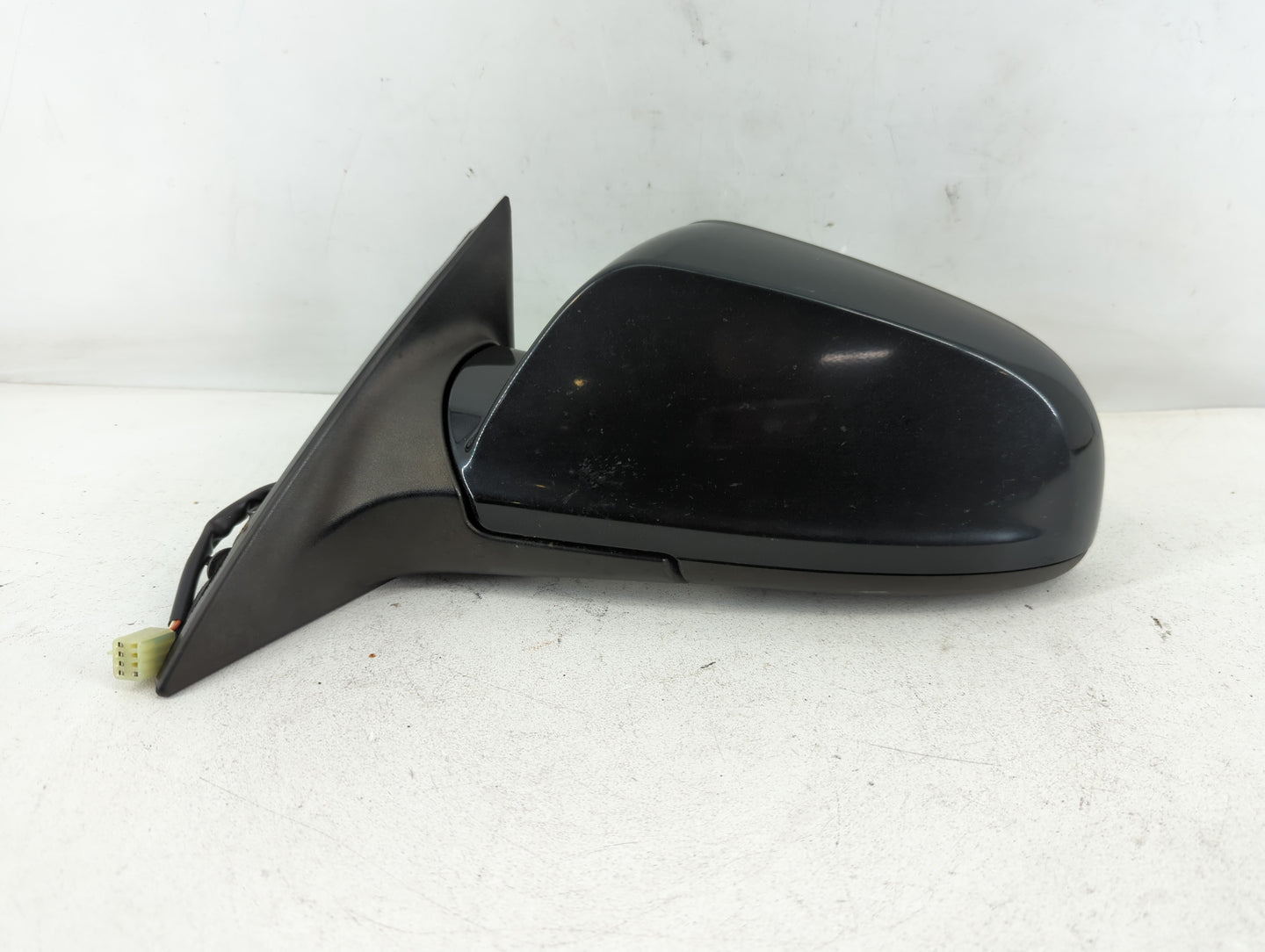 2011-2012 Chevrolet Malibu Driver Side View Mirror - Left Door Mirror OEM Used - Oemusedautoparts1.com
