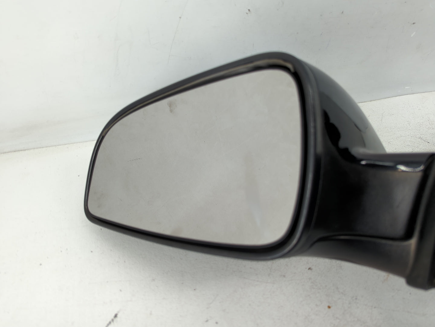 2011-2012 Chevrolet Malibu Driver Side View Mirror - Left Door Mirror OEM Used - Oemusedautoparts1.com