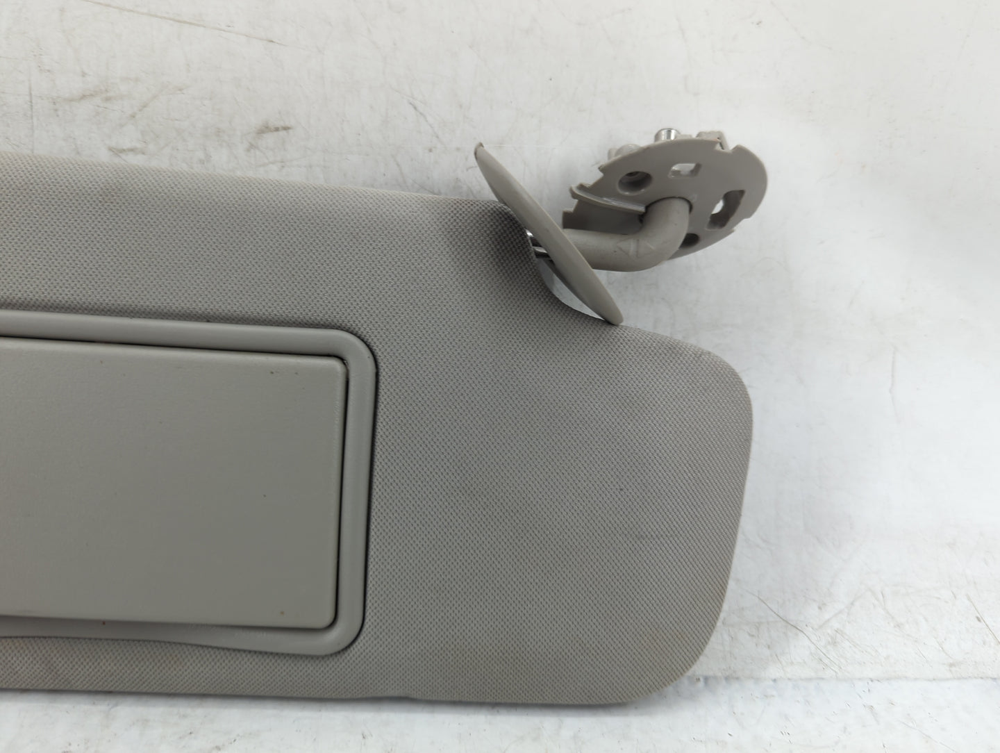 2004-2012 Chevrolet Malibu Sun Visor Shade Replacement Passenger Right Mirror Fits Fits 2004 2005 2008 2009 2010 2011 2012 O