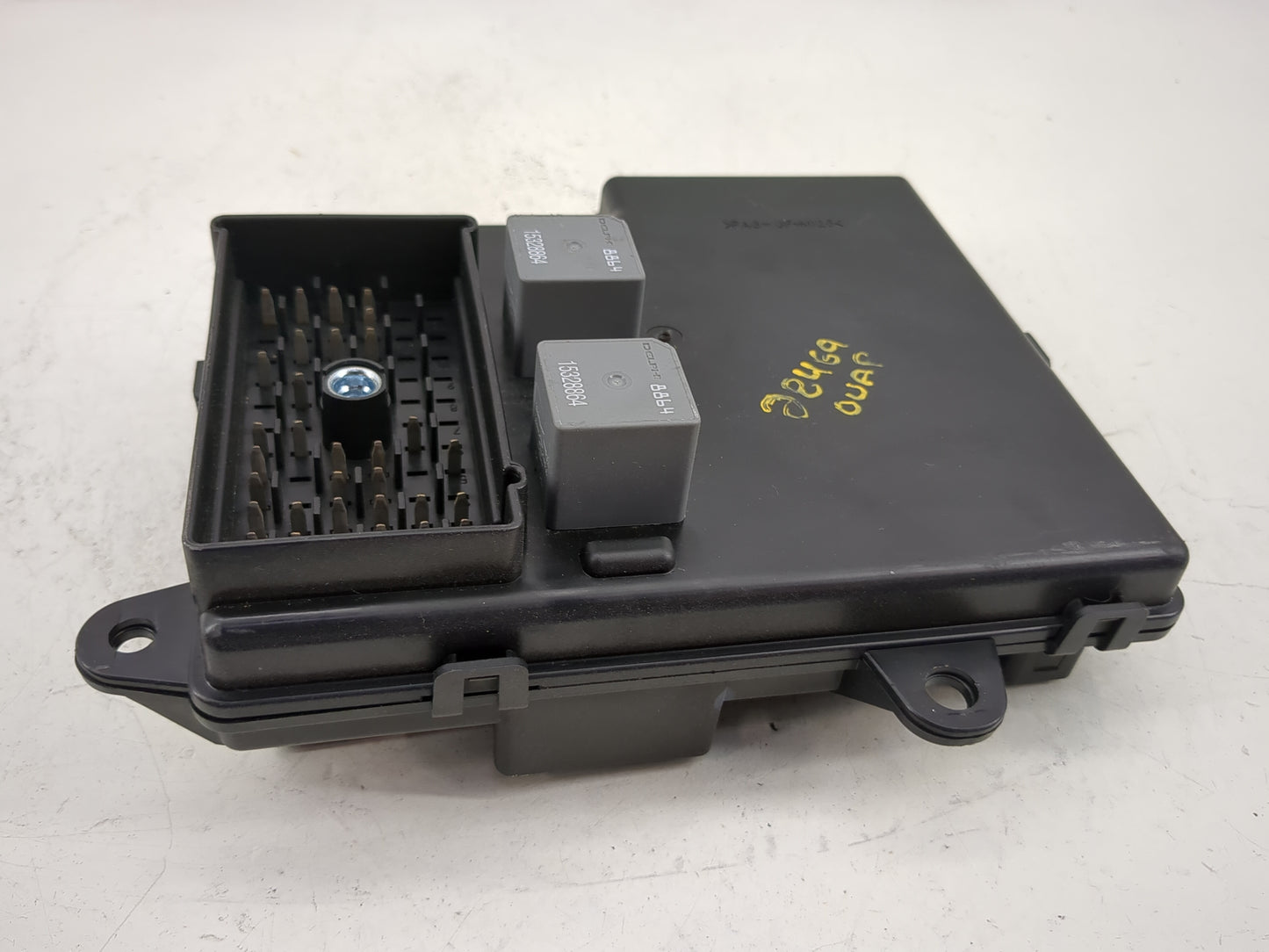 2010-2012 Chevrolet Malibu Body Control Module Bcm Inner Cabin Fuse Box - Oemusedautoparts1.com