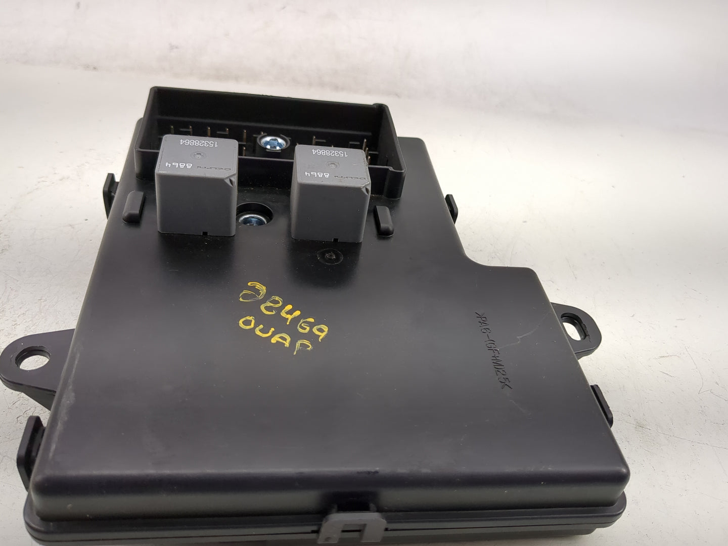2010-2012 Chevrolet Malibu Body Control Module Bcm Inner Cabin Fuse Box - Oemusedautoparts1.com