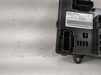 2010-2012 Chevrolet Malibu Body Control Module Bcm Inner Cabin Fuse Box - Oemusedautoparts1.com