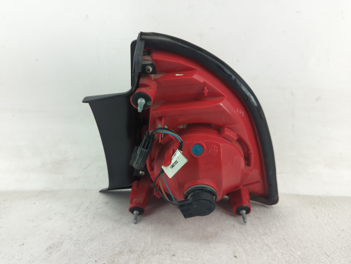2008-2012 Chevrolet Malibu Tail Light Assembly Driver Left OEM Fits Fits 2008 2009 2010 2011 2012 OEM Used Auto Parts - Oemu