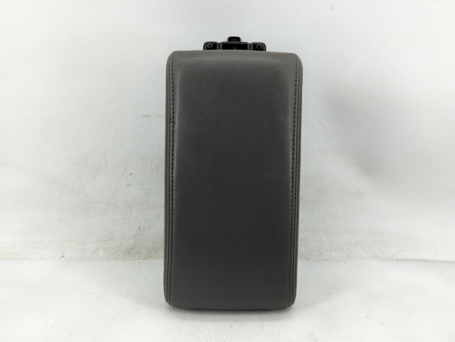 2008-2012 Chevrolet Malibu Center Console Armrest Cover Lid Fits Fits 2008 2009 2010 2011 2012 OEM Used Auto Parts - Oemused