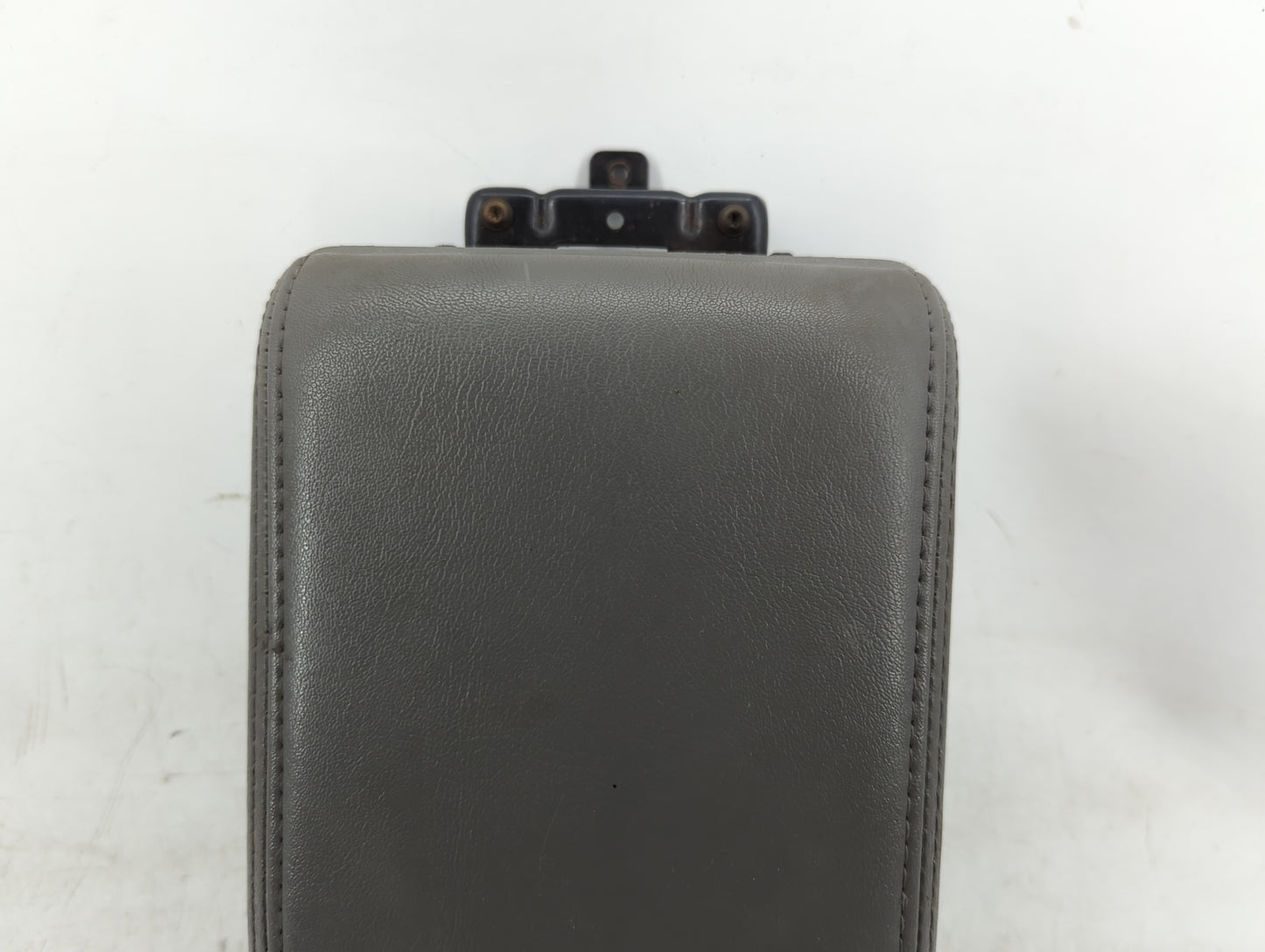 2008-2012 Chevrolet Malibu Center Console Armrest Cover Lid Fits Fits 2008 2009 2010 2011 2012 OEM Used Auto Parts - Oemused