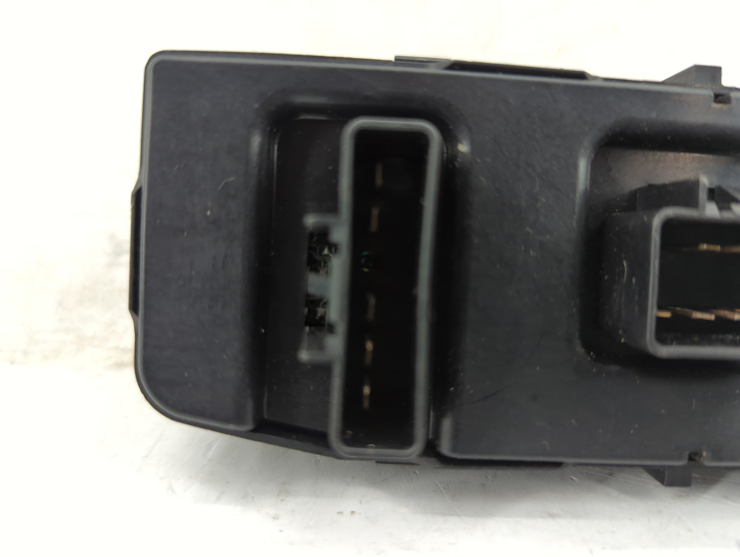 2010-2012 Chevrolet Malibu Master Power Window Switch Replacement Driver Side Left Fits Fits 2010 2011 2012 OEM Used Auto Pa