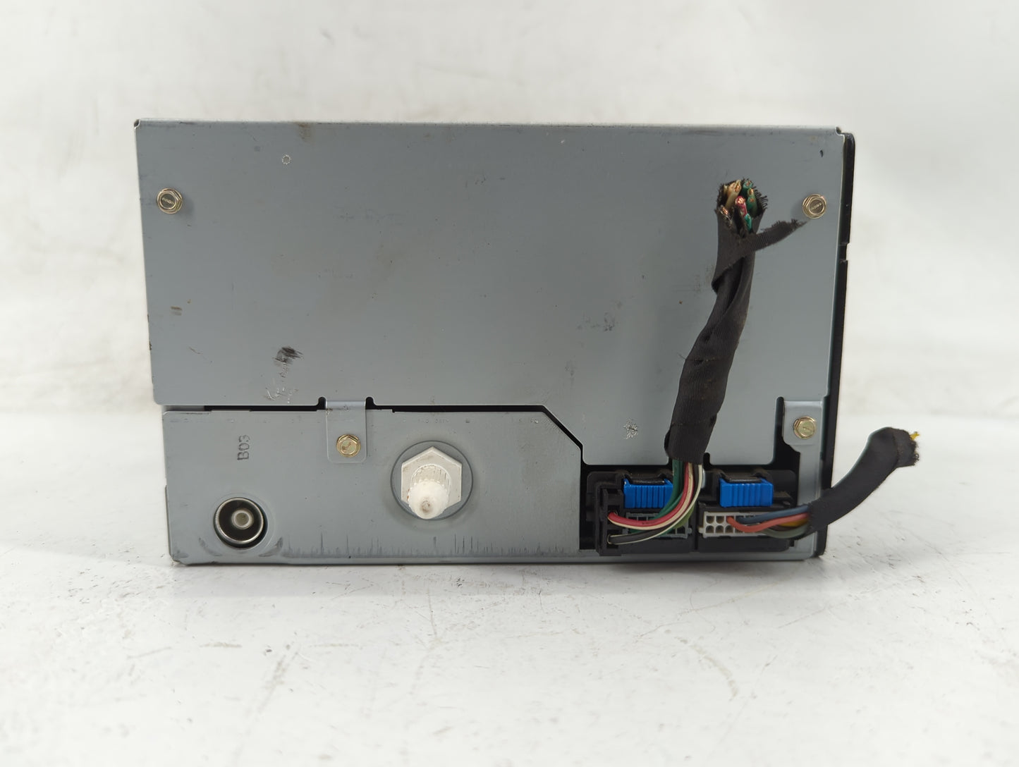 2009-2012 Chevrolet Malibu Radio AM FM Cd Player Receiver Replacement Fits Fits 2009 2010 2011 2012 OEM Used Auto Parts - Oe
