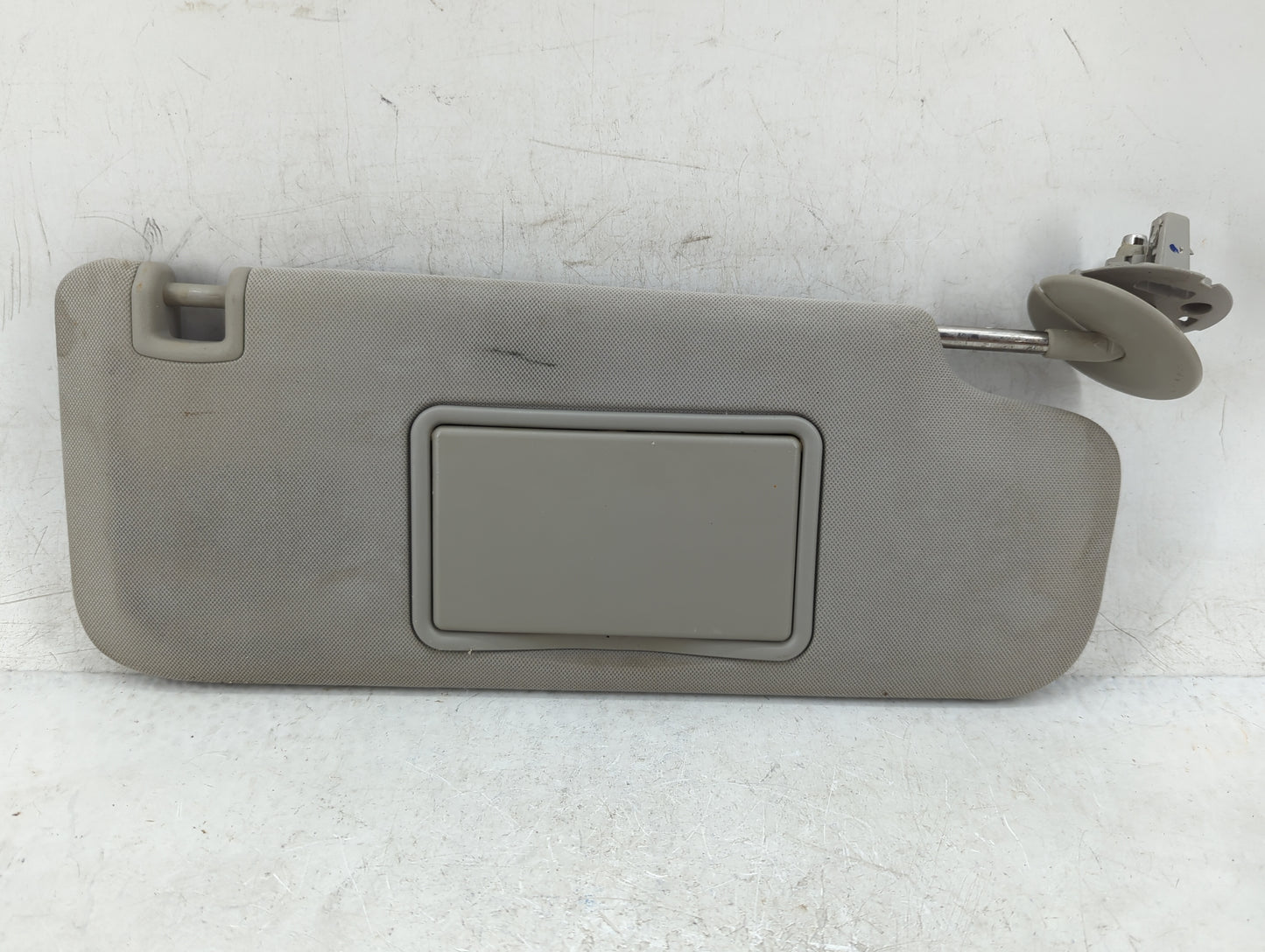 2004-2012 Chevrolet Malibu Sun Visor Shade Replacement Passenger Right Mirror Fits Fits 2004 2005 2008 2009 2010 2011 2012 O