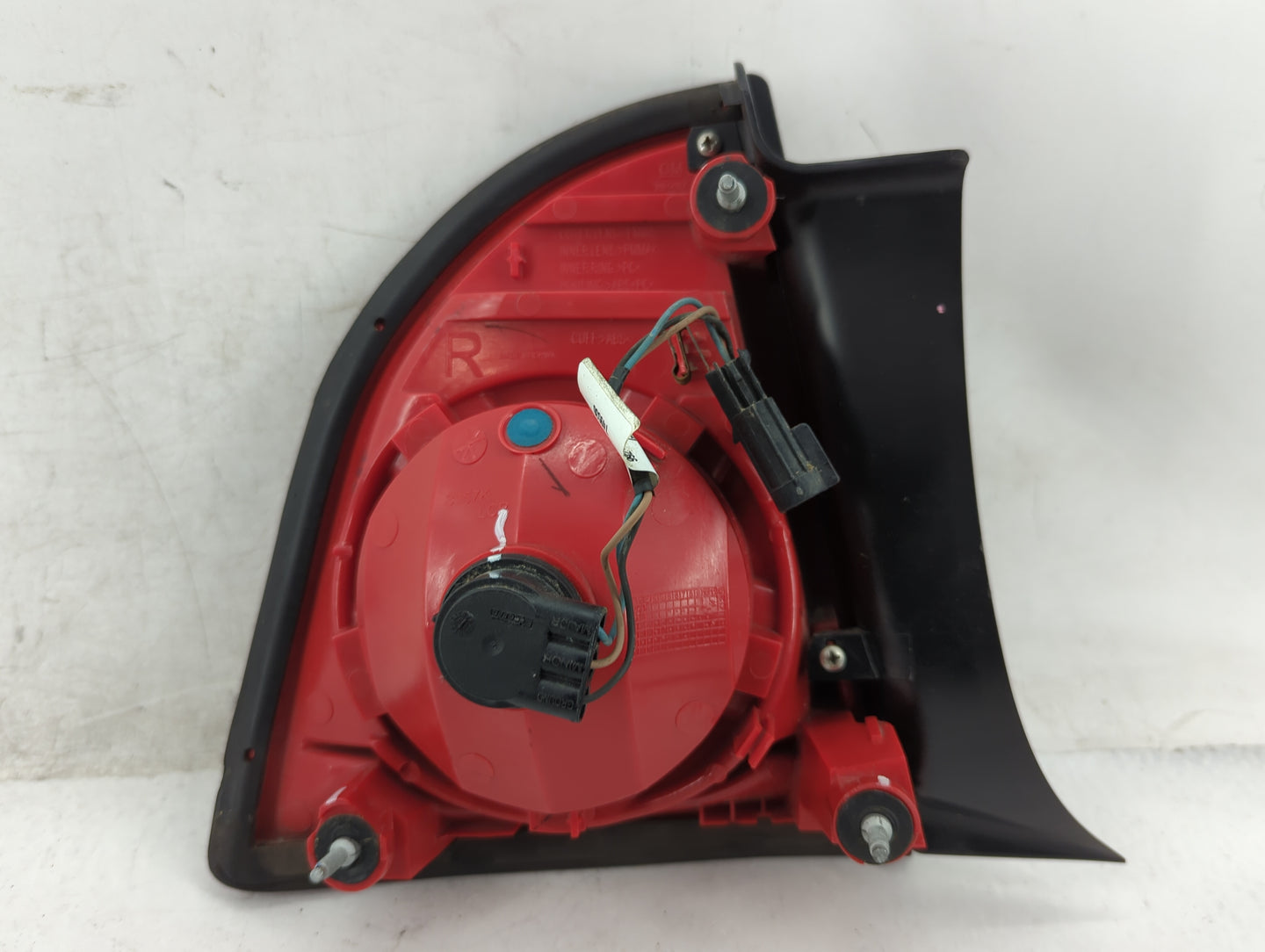 2008-2012 Chevrolet Malibu Tail Light Assembly Passenger Right OEM Fits Fits 2008 2009 2010 2011 2012 OEM Used Auto Parts - 