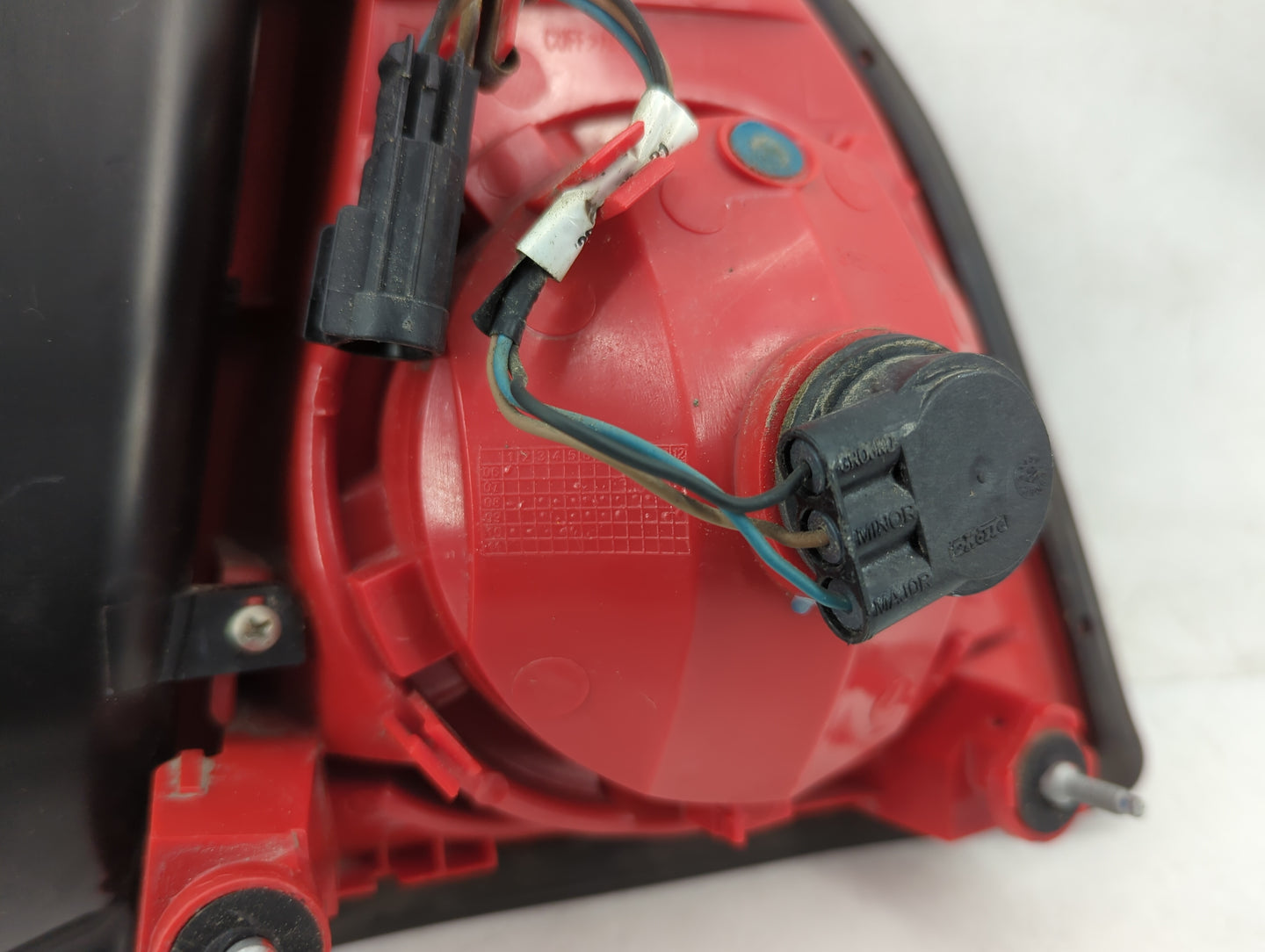 2008-2012 Chevrolet Malibu Tail Light Assembly Driver Left OEM Fits Fits 2008 2009 2010 2011 2012 OEM Used Auto Parts - Oemu