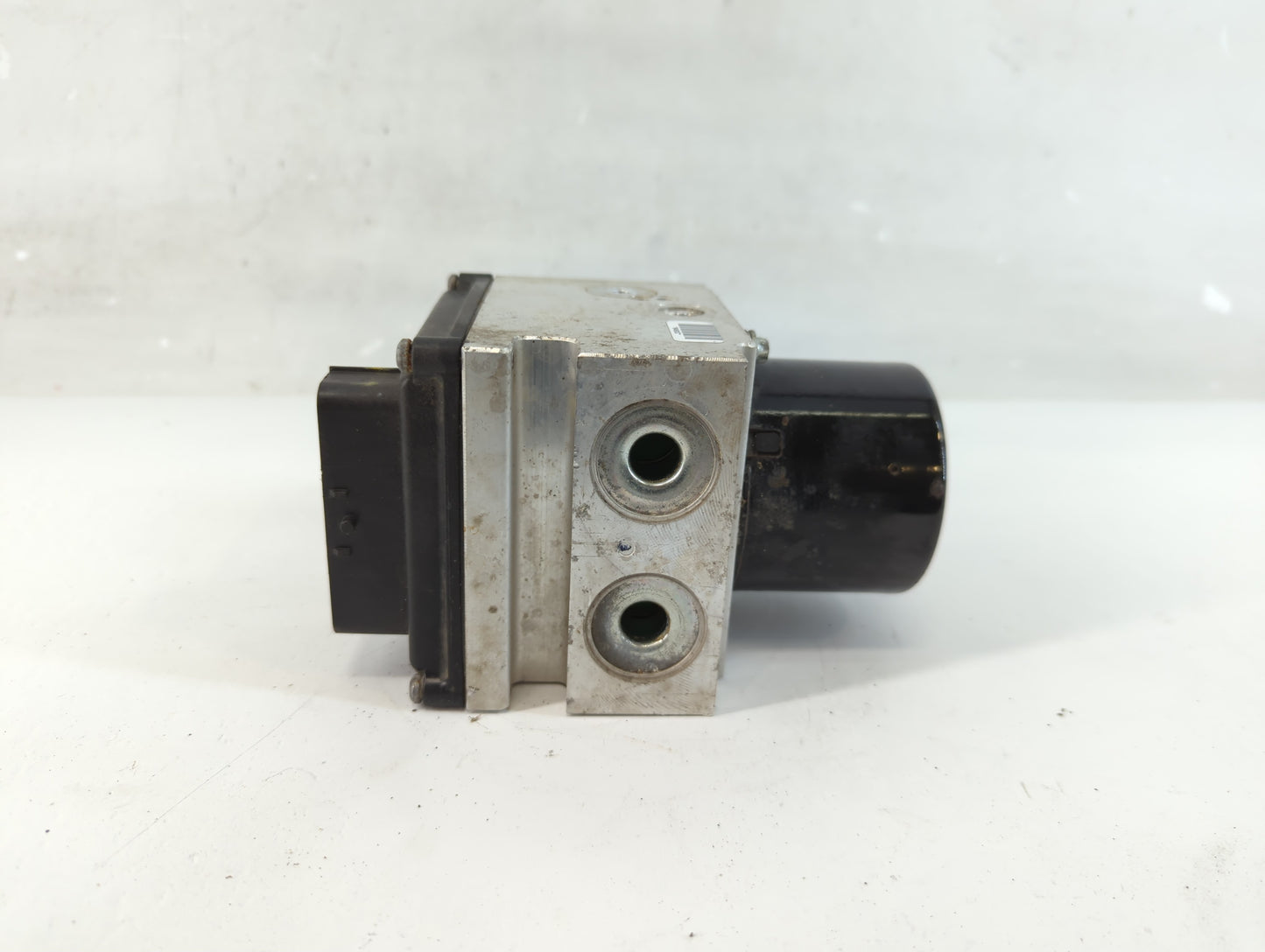 2011 Chevrolet Malibu ABS Pump Control Module Replacement Fits OEM Used Auto Parts - Oemusedautoparts1.com