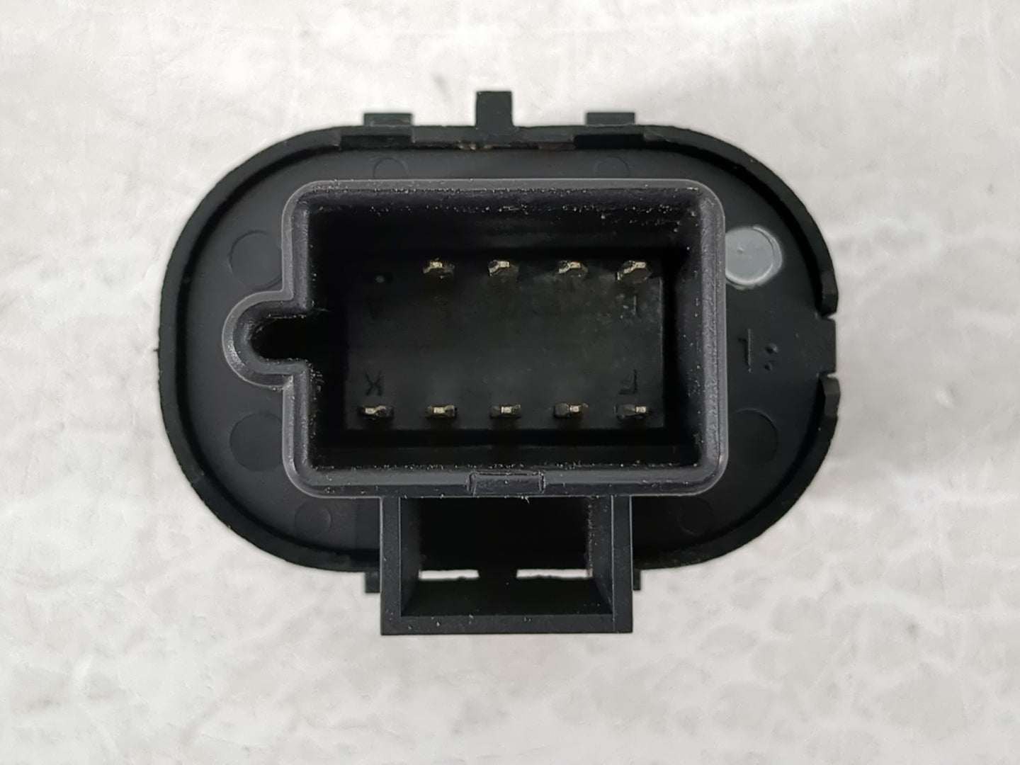 2008-2012 Chevrolet Malibu Master Power Window Switch Replacement Driver Side Left Fits OEM Used Auto Parts - Oemusedautopar