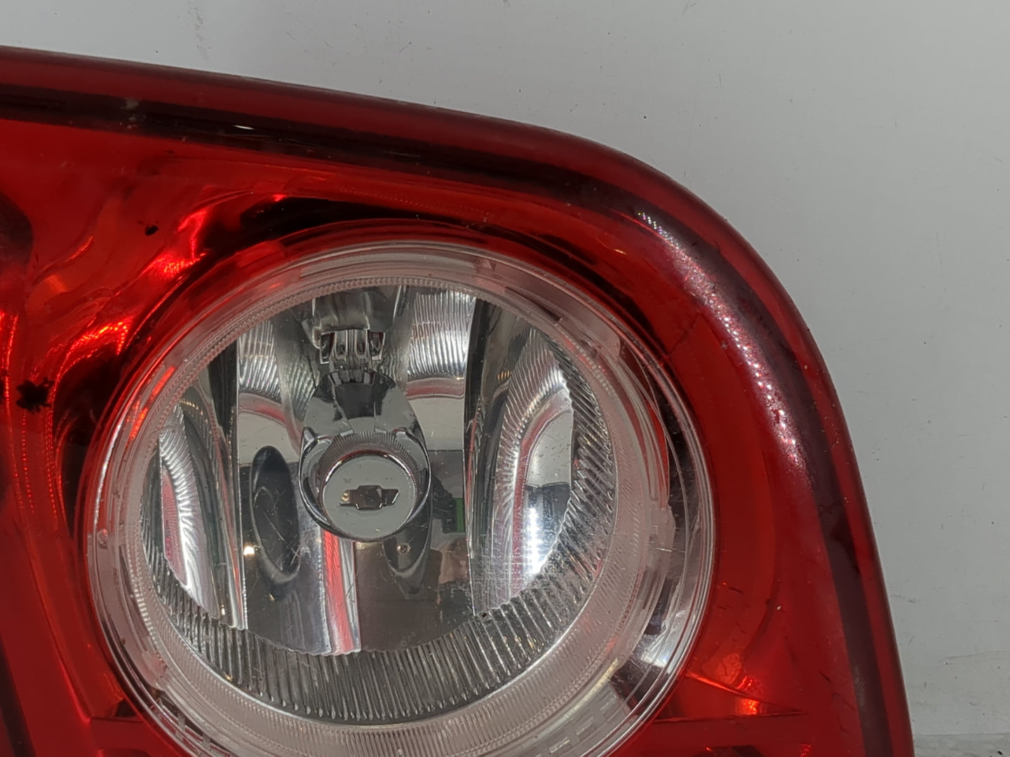2008-2012 Chevrolet Malibu Driver Left Side Deck Lid Mounted Tail Light 992482 - Oemusedautoparts1.com
