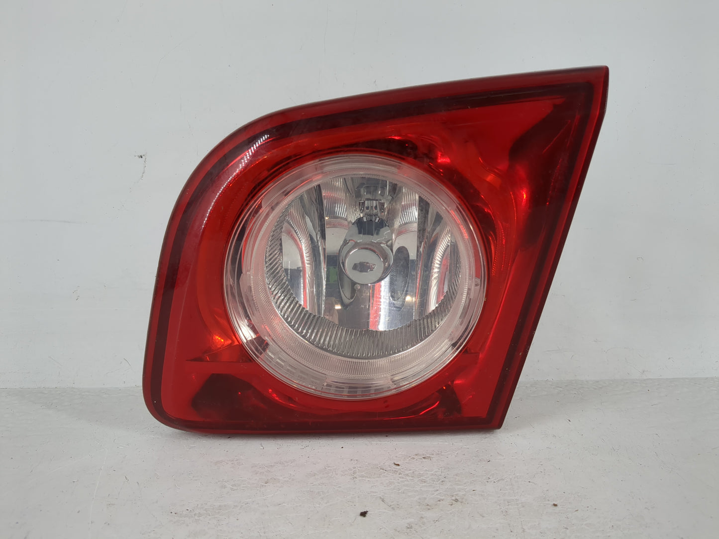2008-2012 Chevrolet Malibu Driver Left Side Deck Lid Mounted Tail Light 993278 - Oemusedautoparts1.com