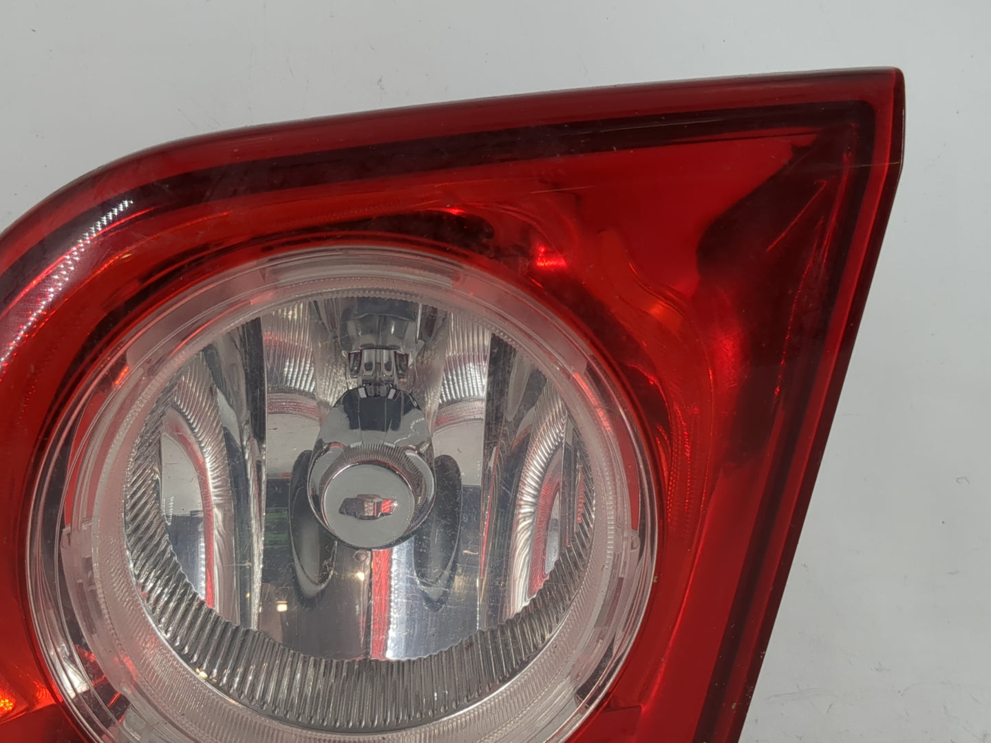 2008-2012 Chevrolet Malibu Driver Left Side Deck Lid Mounted Tail Light 993278 - Oemusedautoparts1.com