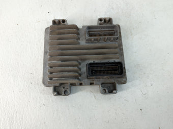 compare product 2010-2013 Chevrolet Silverado 1500 PCM Engine Control Computer ECU ECM PCU OEM P/N:12639900 Fits OEM Used Auto Parts
