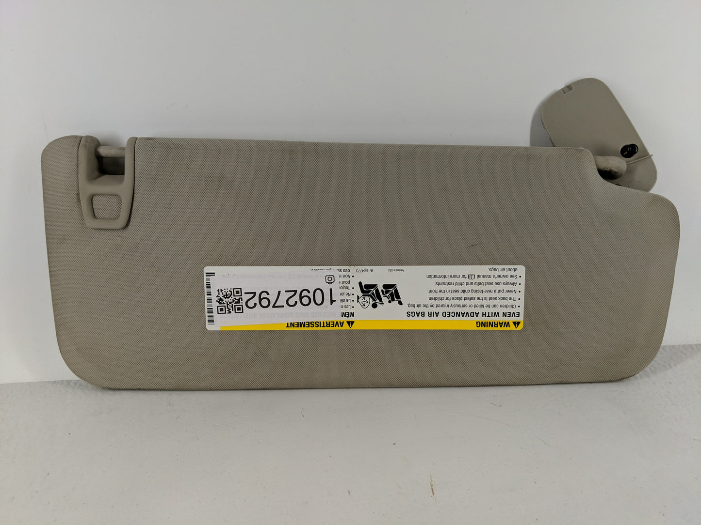 2007-2013 Chevrolet Silverado 1500 Sun Visor Shade Replacement Driver Left Mirror Fits OEM Used Auto Parts - Oemusedautopart