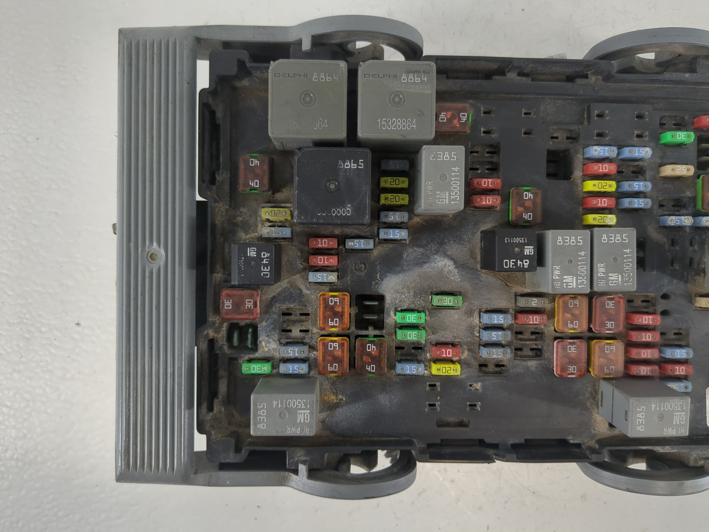 2010-2013 Chevrolet Silverado 1500 Fusebox Fuse Box Panel Relay Module Fits Fits 2010 2011 2012 2013 OEM Used Auto Parts - O