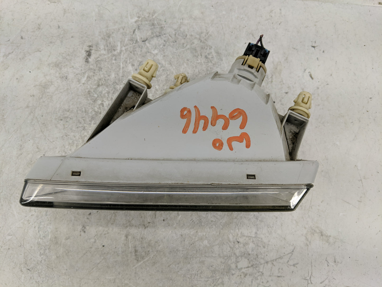 2007-2015 Chevrolet Silverado 1500 Passenger Right Oem Front Light Lamp - Oemusedautoparts1.com