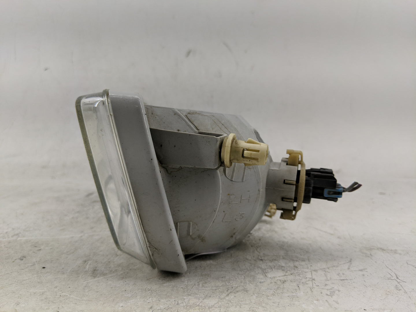 2007-2015 Chevrolet Silverado 1500 Passenger Right Oem Front Light Lamp - Oemusedautoparts1.com
