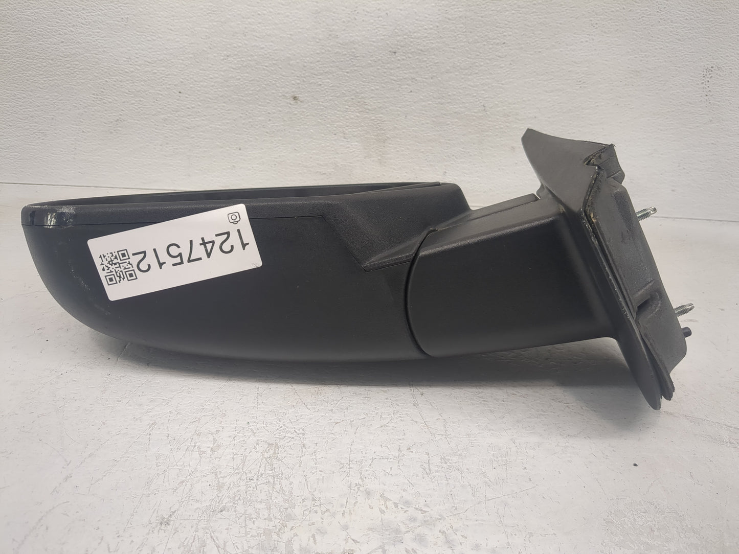2007-2013 Chevrolet Silverado 1500 Side Mirror Replacement Driver Left View Door Mirror Fits OEM Used Auto Parts - Oemusedau