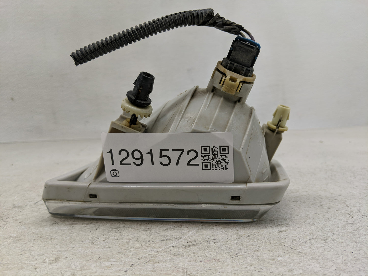 2007-2015 Chevrolet Silverado 1500 Passenger Right Oem Fog Light Lamp - Oemusedautoparts1.com