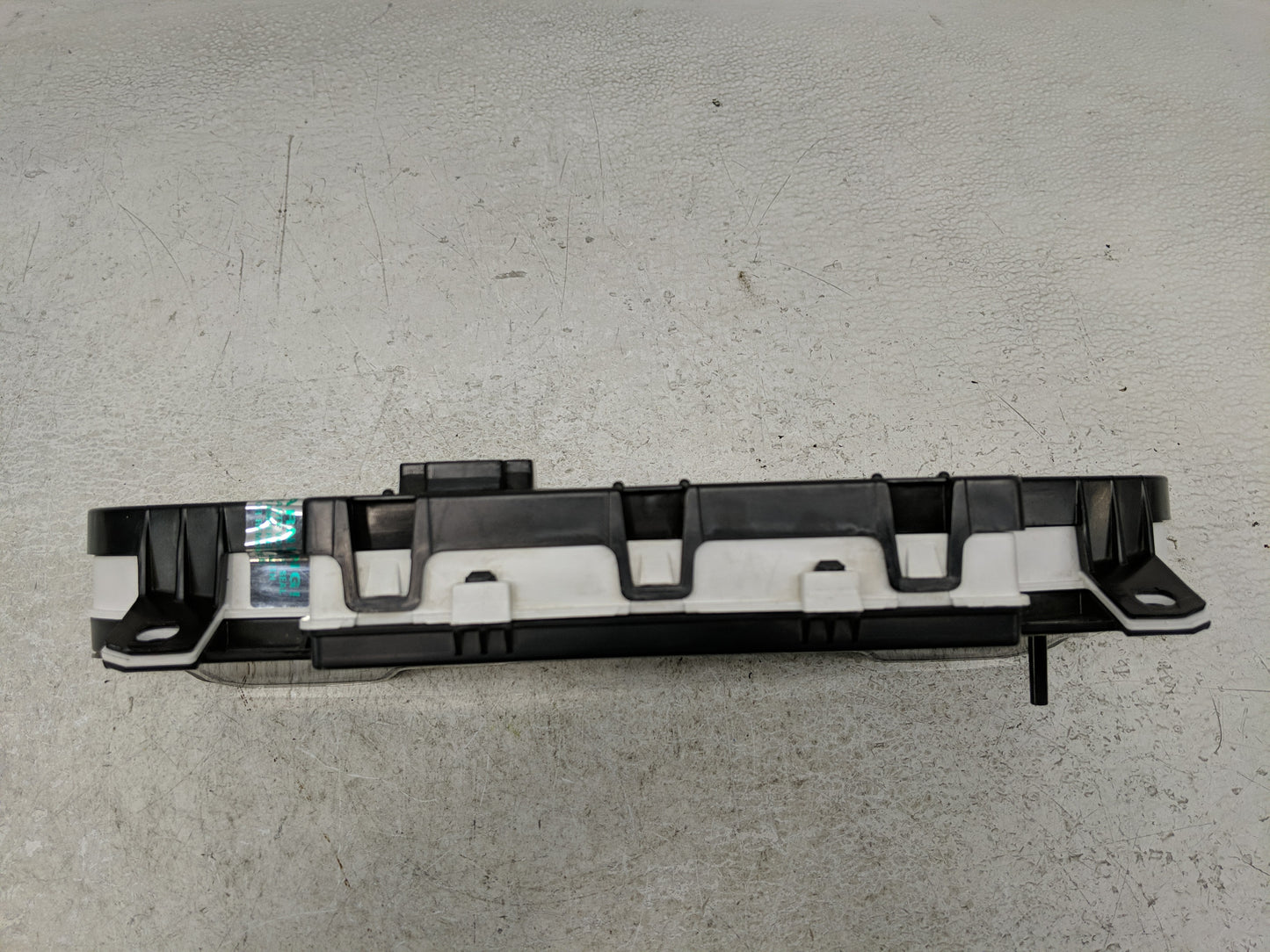 2011-2013 Chevrolet Silverado 1500 Instrument Cluster Speedometer Gauges P/N:28255338 Fits Fits 2011 2012 2013 OEM Used Auto