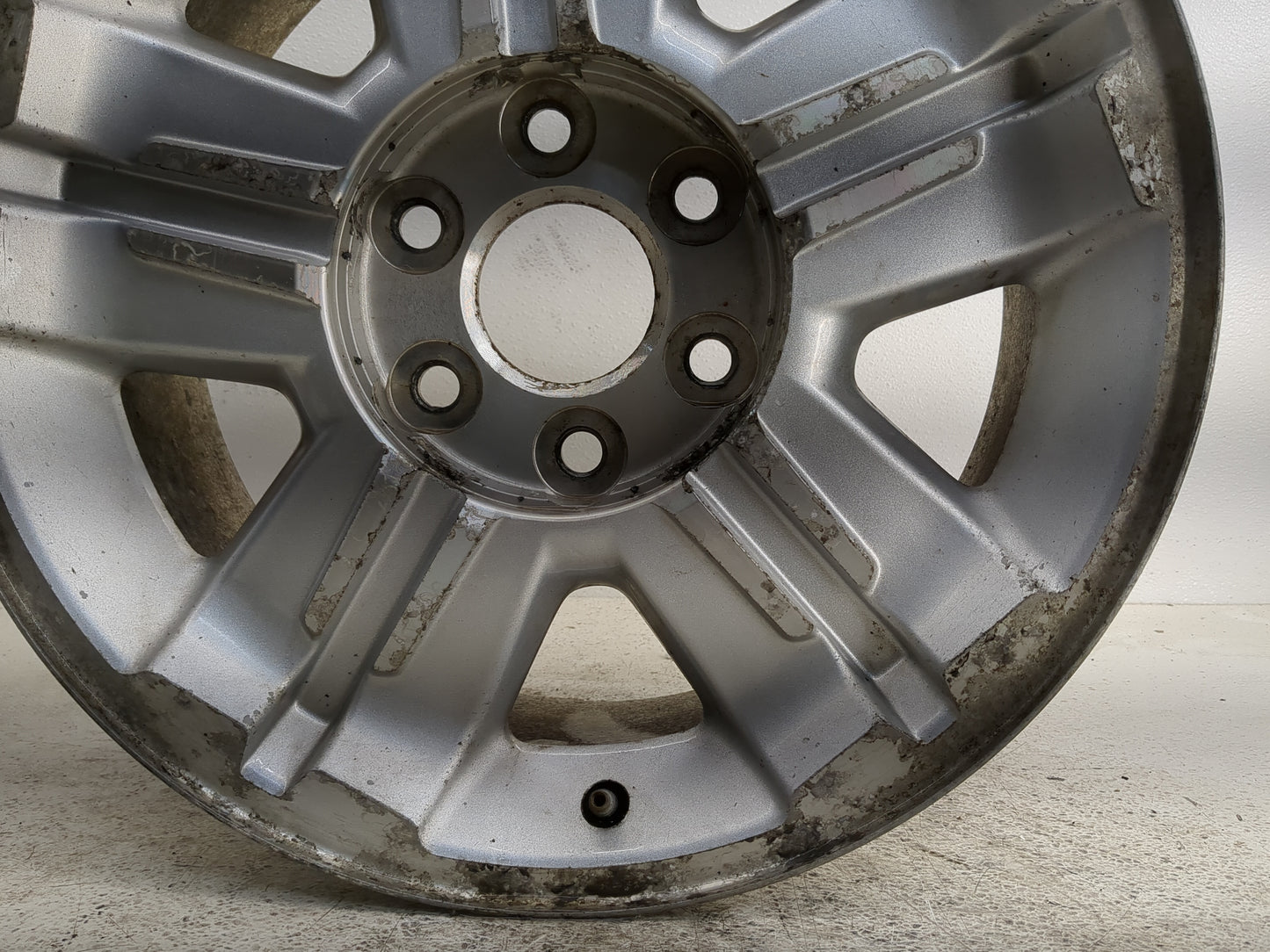 2008-2013 Chevrolet Silverado 1500 Oem Wheel Rim 1310405 - Oemusedautoparts1.com