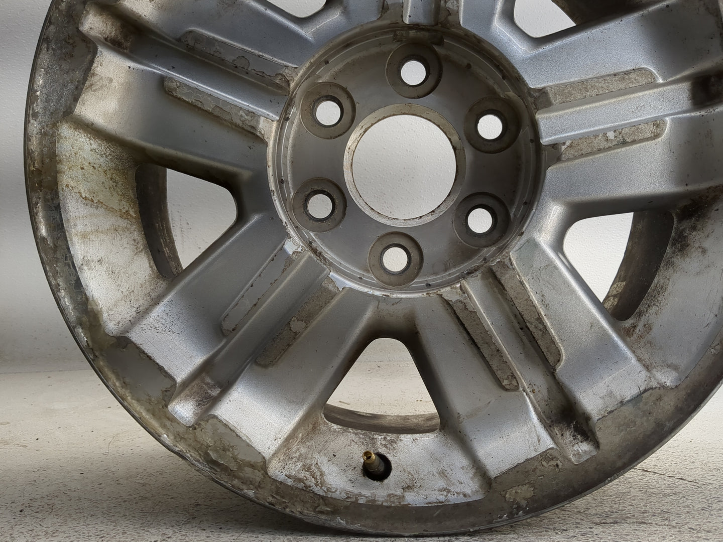 2008-2013 Chevrolet Silverado 1500 Oem Wheel Rim 1310406 - Oemusedautoparts1.com