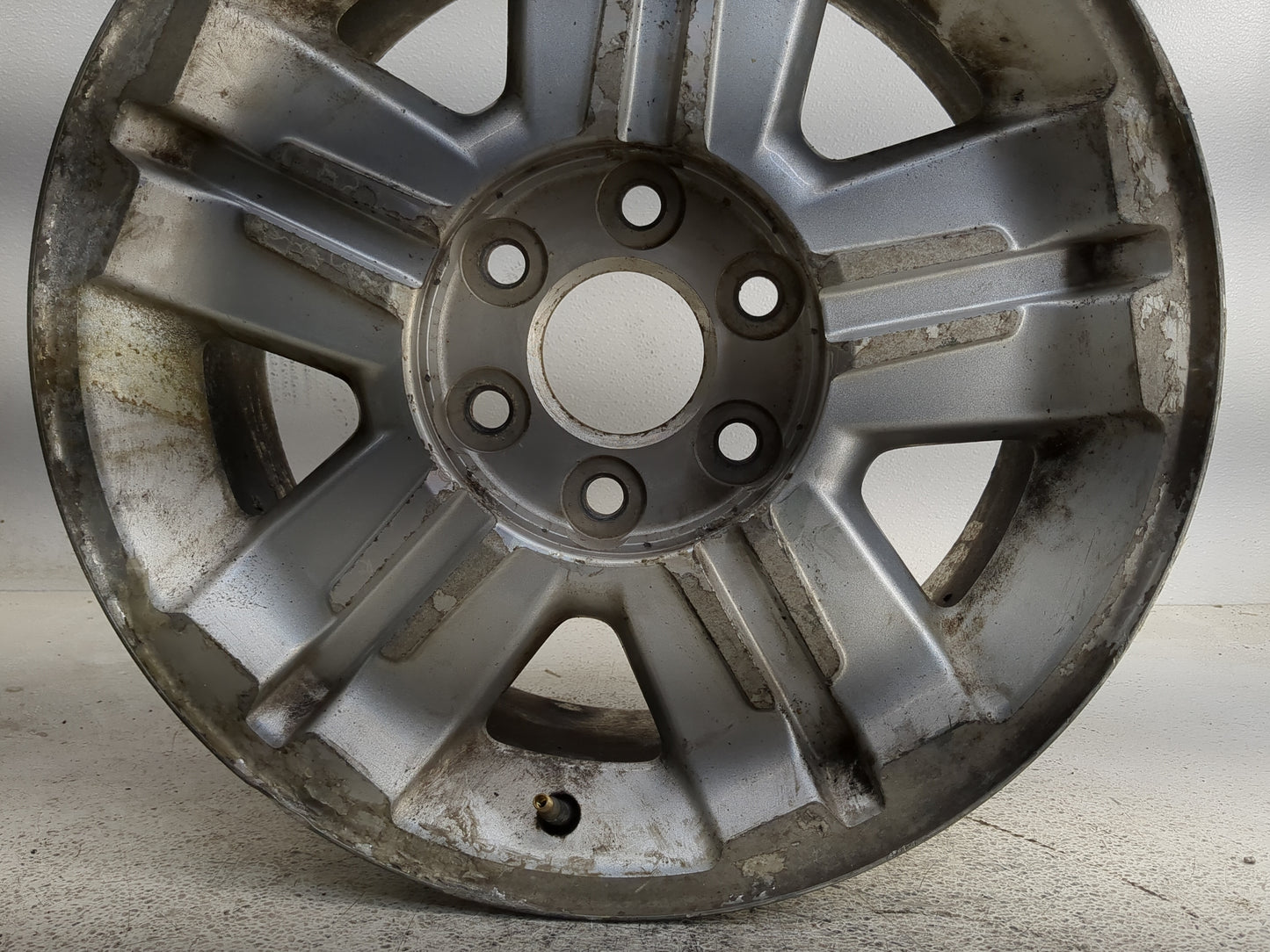 2008-2013 Chevrolet Silverado 1500 Oem Wheel Rim 1310406 - Oemusedautoparts1.com