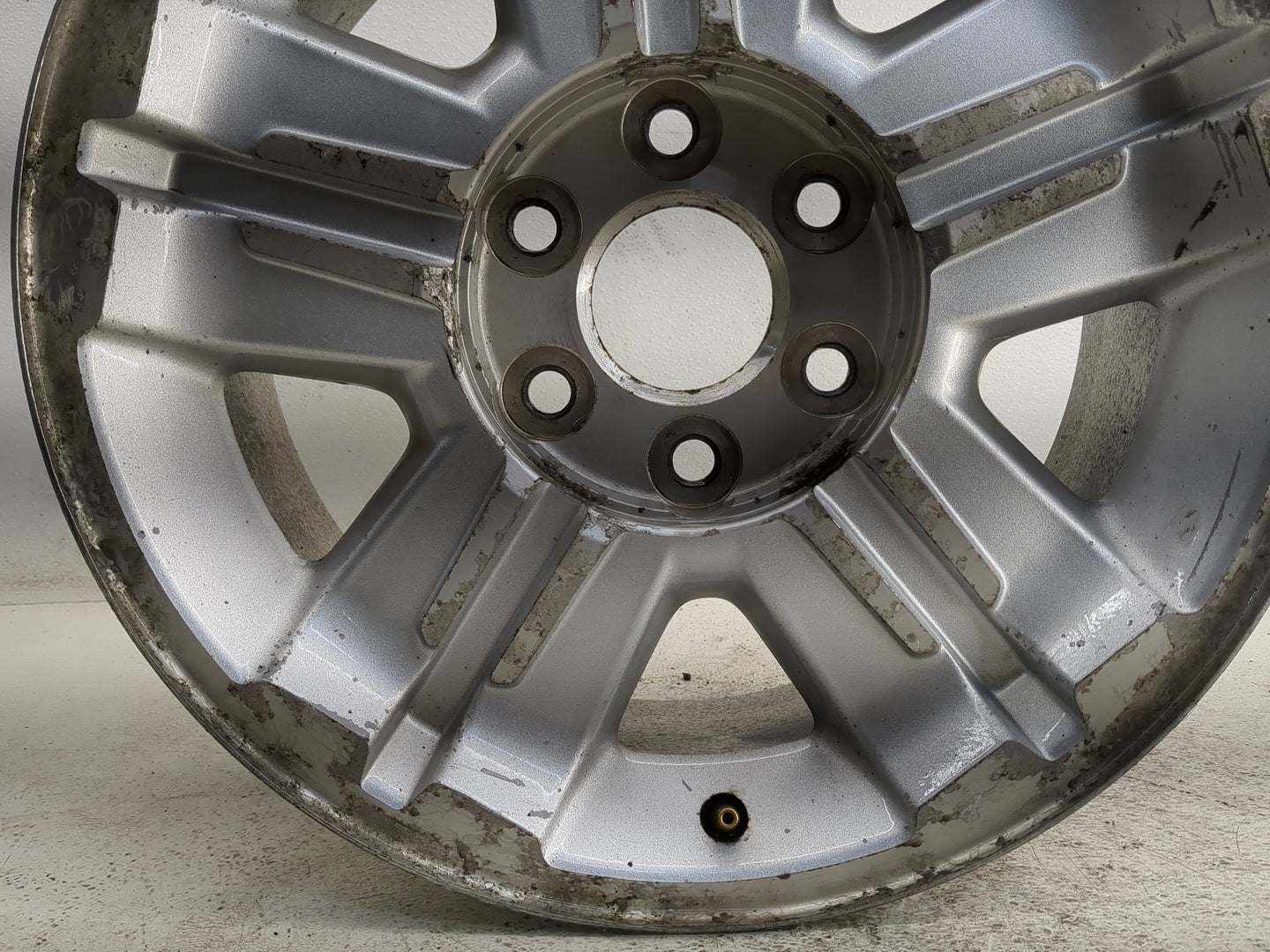 2008-2013 Chevrolet Silverado 1500 Oem Wheel Rim - Oemusedautoparts1.com
