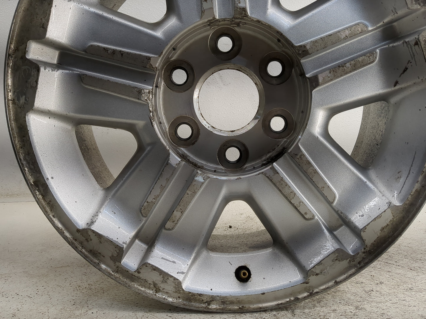 2008-2013 Chevrolet Silverado 1500 Oem Wheel Rim 1310407 - Oemusedautoparts1.com