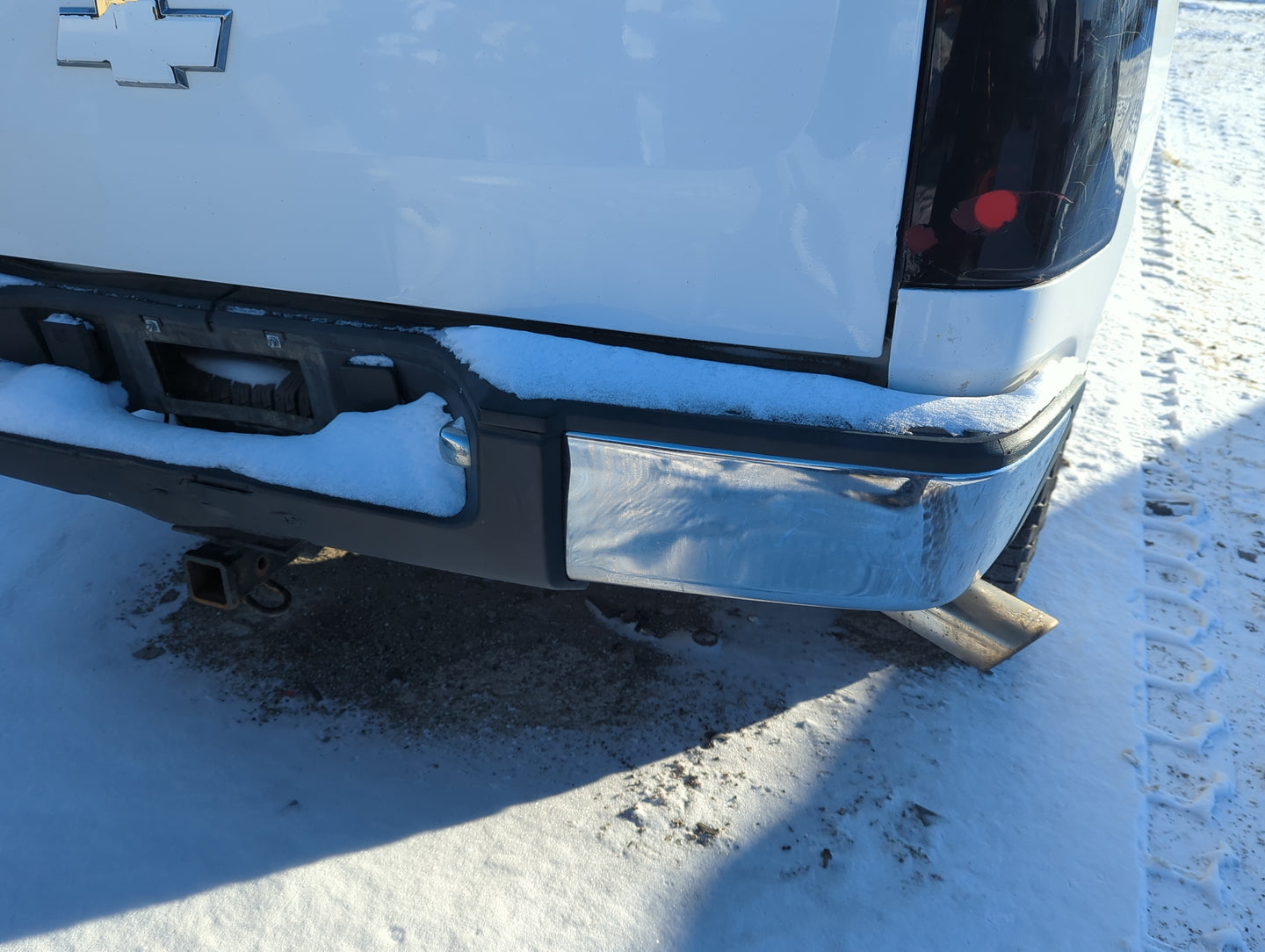 2010-2013 Chevrolet Silverado 1500 Rear Bumper Assembly Oem 1310574 - Oemusedautoparts1.com