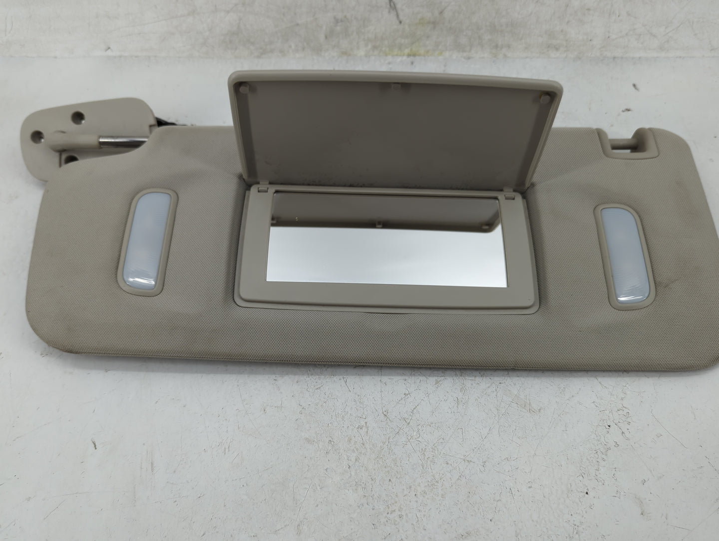 2007-2013 Chevrolet Silverado 1500 Sun Visor Shade Replacement Driver Left Mirror Fits OEM Used Auto Parts - Oemusedautopart