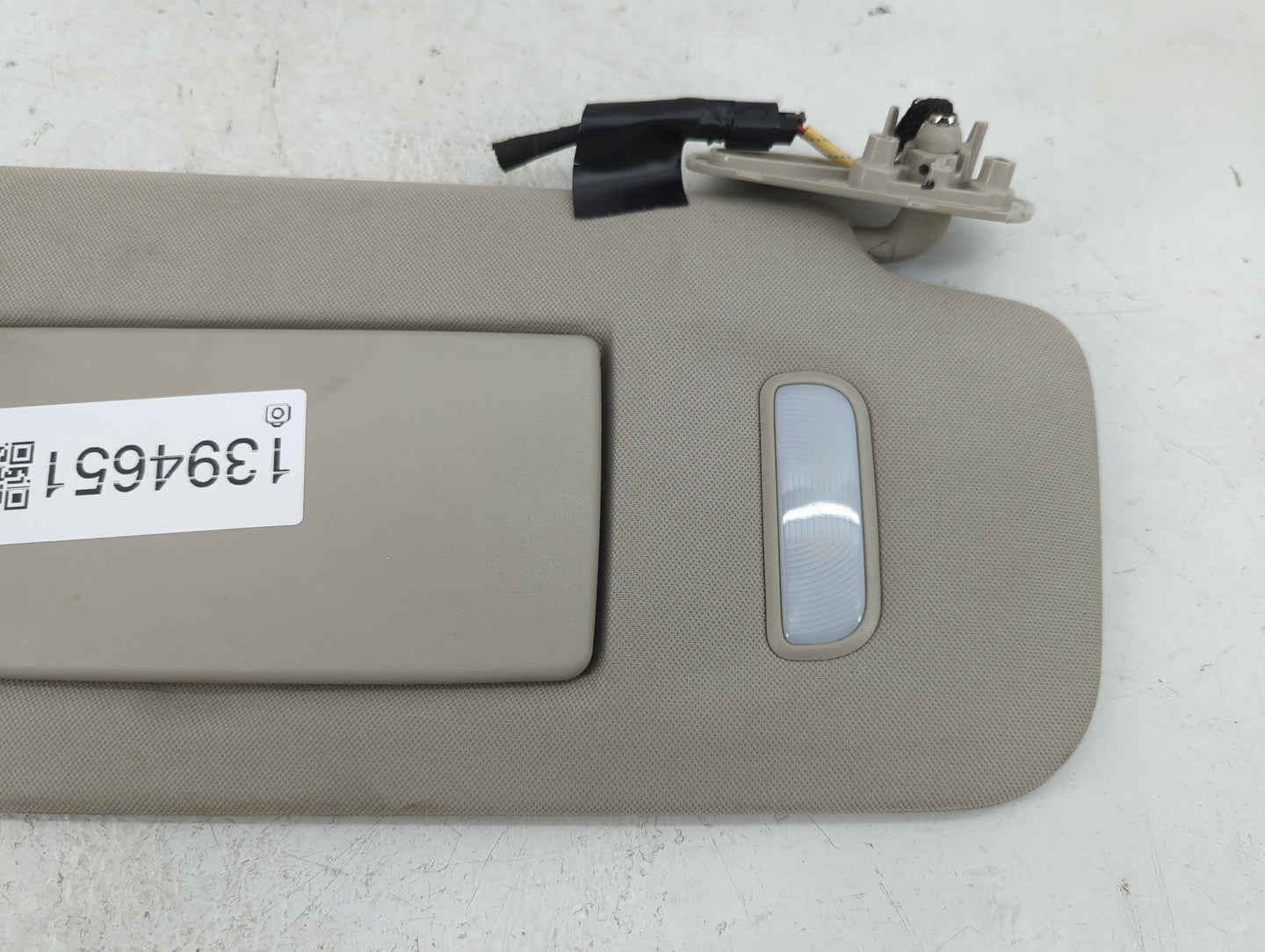 2007-2013 Chevrolet Silverado 1500 Sun Visor Shade Replacement Passenger Right Mirror Fits OEM Used Auto Parts - Oemusedauto