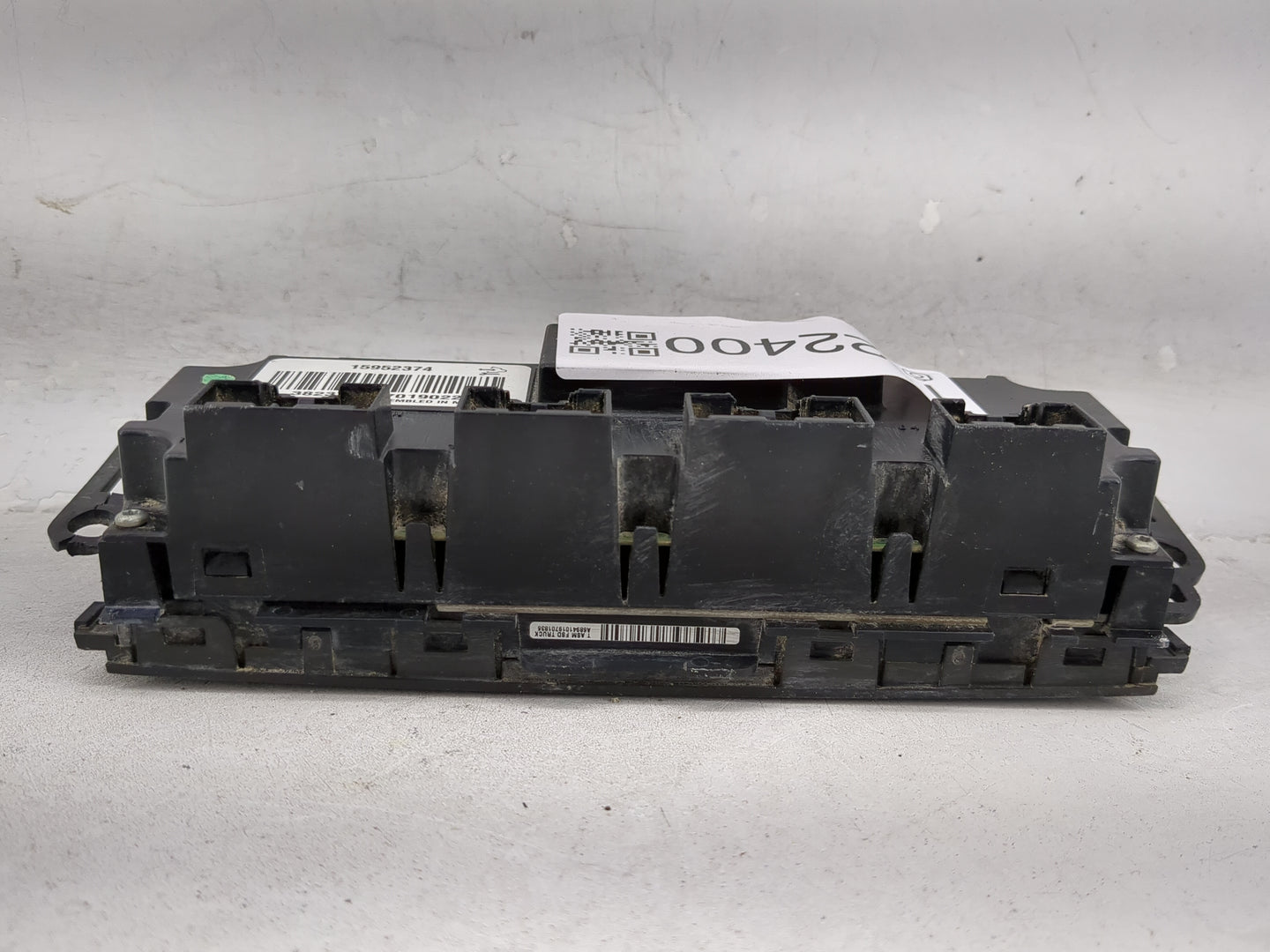 2011 Chevrolet Silverado 1500 Climate Control Module Temperature AC/Heater Replacement P/N:15952374 Fits OEM Used Auto Parts