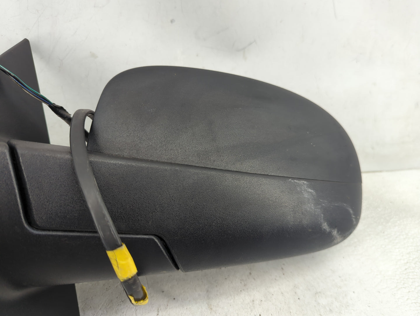 2007-2013 Chevrolet Silverado 1500 Driver Side View Mirror - Left Door Mirror OEM Used - Oemusedautoparts1.com