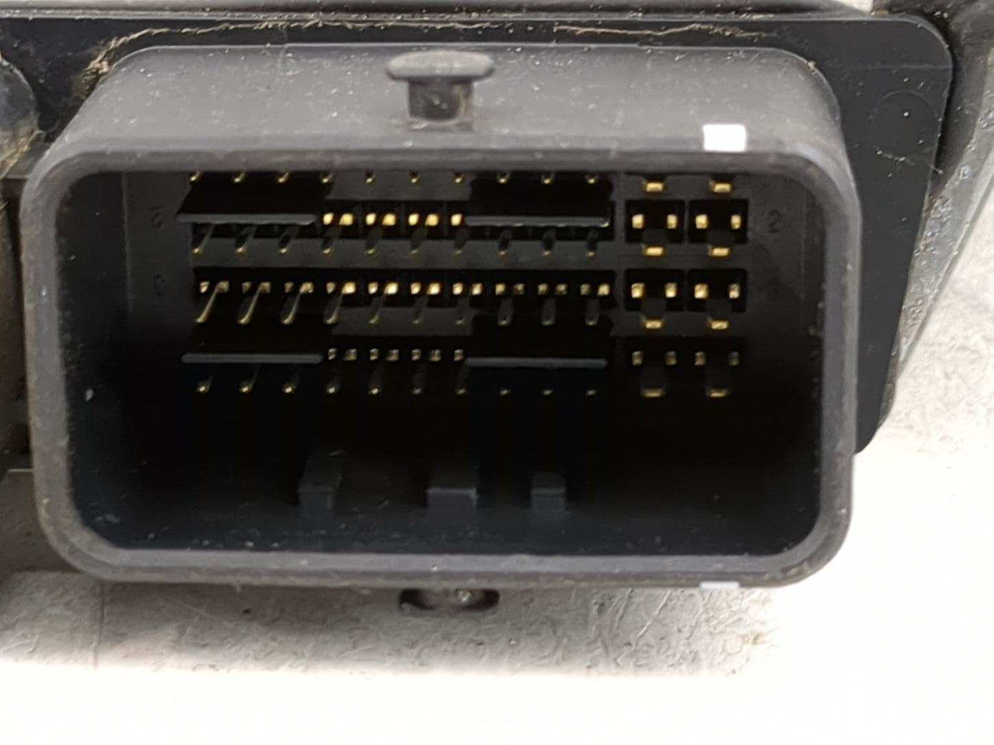 2010-2013 Chevrolet Silverado 1500 PCM Engine Control Computer ECU ECM PCU OEM P/N:NEC008-042 Fits OEM Used Auto Parts - Oem
