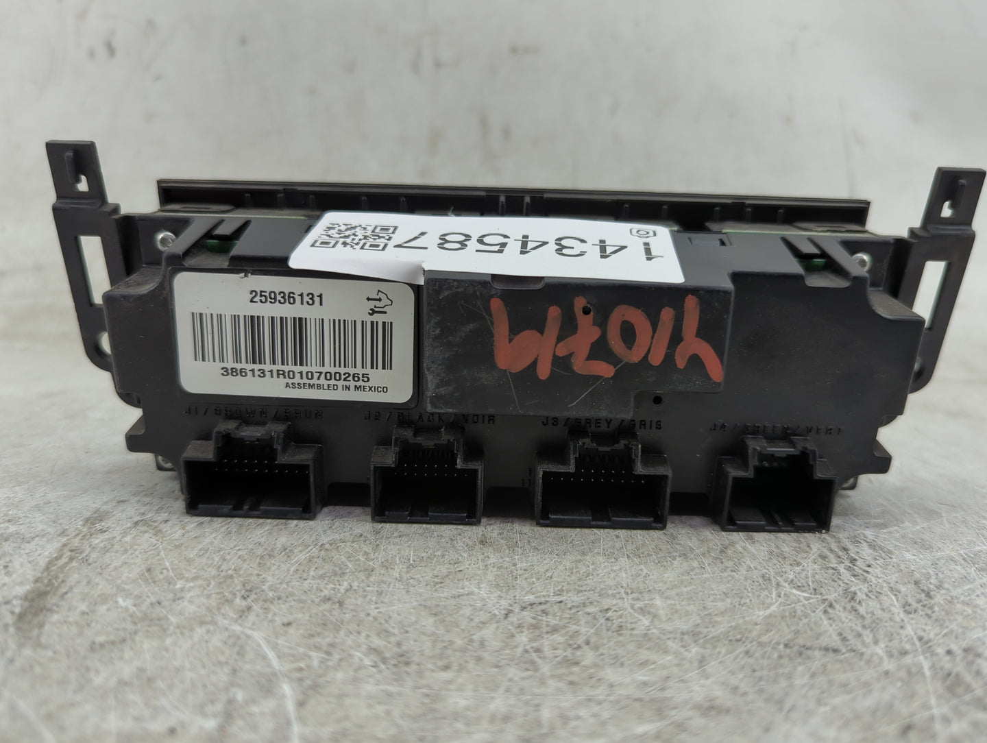 2010-2011 Chevrolet Silverado 1500 Climate Control Module Temperature AC/Heater Replacement P/N:25936131 386131R010700265 Fi