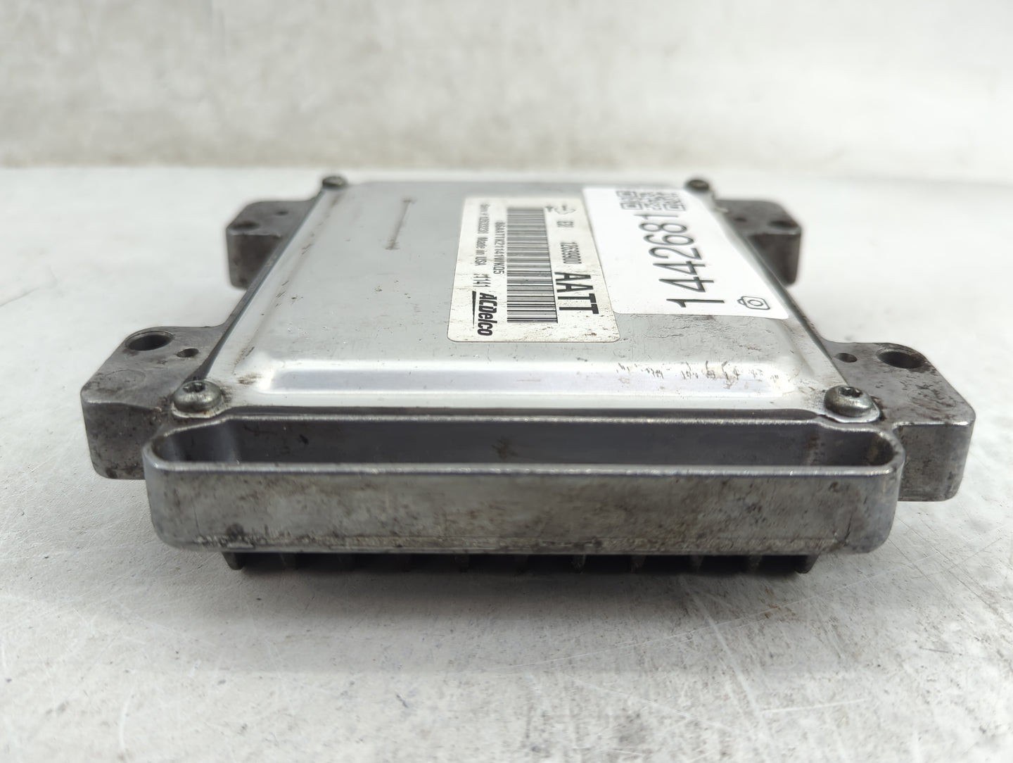 2010-2013 Chevrolet Silverado 1500 PCM Engine Control Computer ECU ECM PCU OEM P/N:12639900 12633238 Fits OEM Used Auto Part