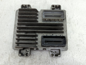 2010-2013 Chevrolet Silverado 1500 PCM Engine Control Computer ECU ECM PCU OEM P/N:12653784 12633238 Fits OEM Used Auto Part