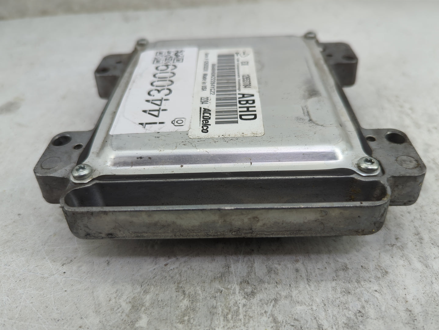 2010-2013 Chevrolet Silverado 1500 PCM Engine Control Computer ECU ECM PCU OEM P/N:12653784 12633238 Fits OEM Used Auto Part