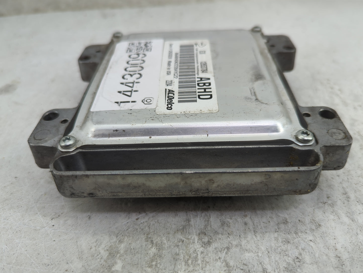 2010-2013 Chevrolet Silverado 1500 PCM Engine Control Computer ECU ECM PCU OEM P/N:12653784 12633238 Fits OEM Used Auto Part